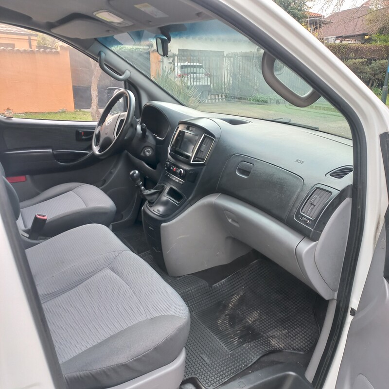 Hyundai H1 — foto 13 de 14