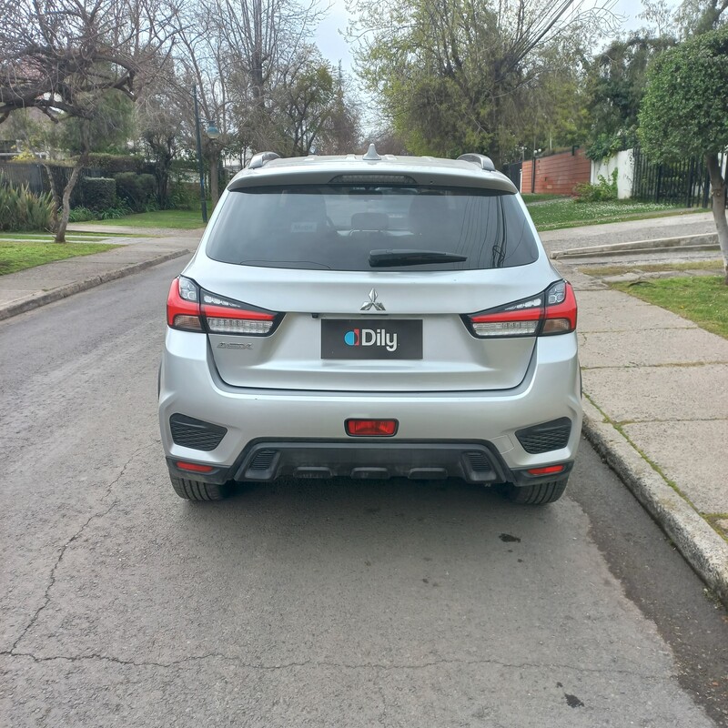 Mitsubishi Asx — foto 5 de 20