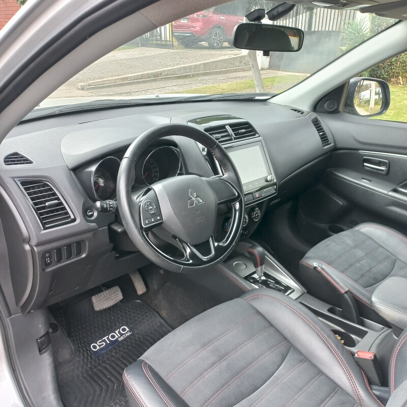 Mitsubishi Asx — foto 10 de 20