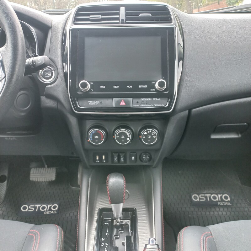 Mitsubishi Asx — foto 16 de 20