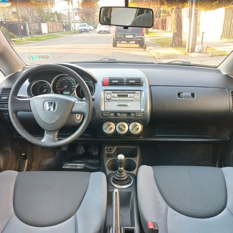 Honda Fit — foto 13 de 16