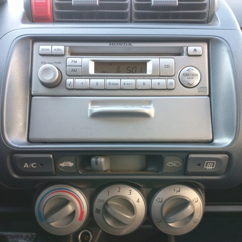 Honda Fit — foto 15 de 16