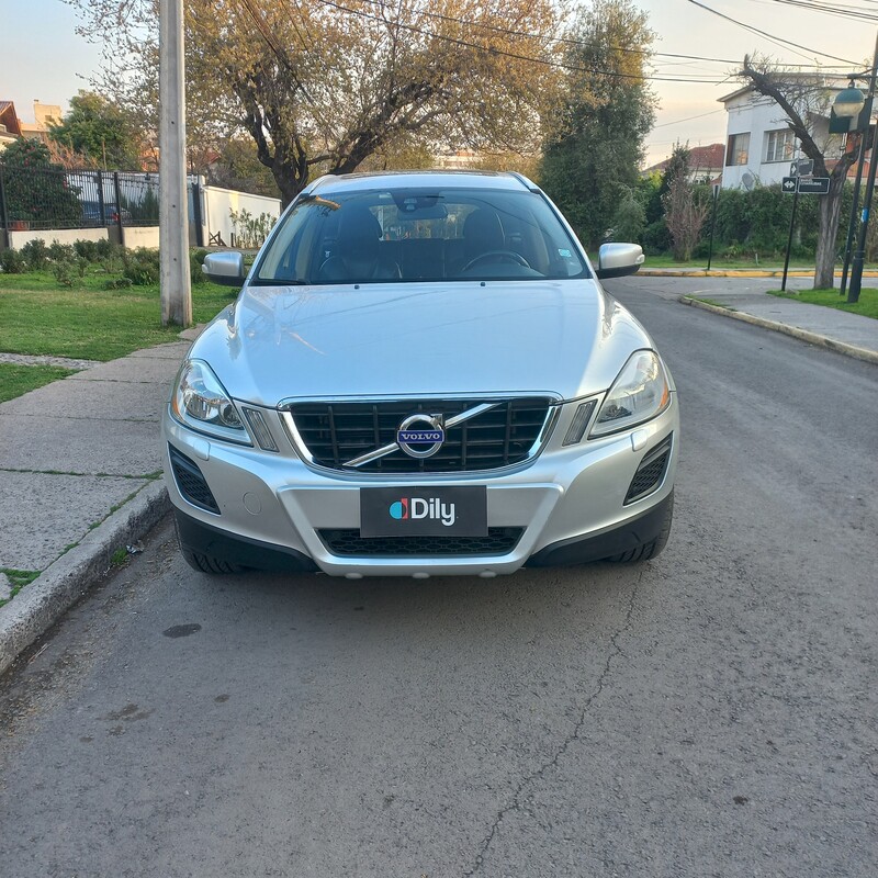 Volvo XC60 — foto 2 de 19