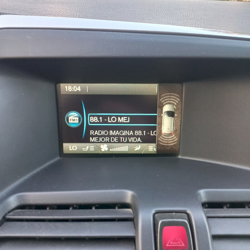 Volvo XC60 — foto 15 de 19